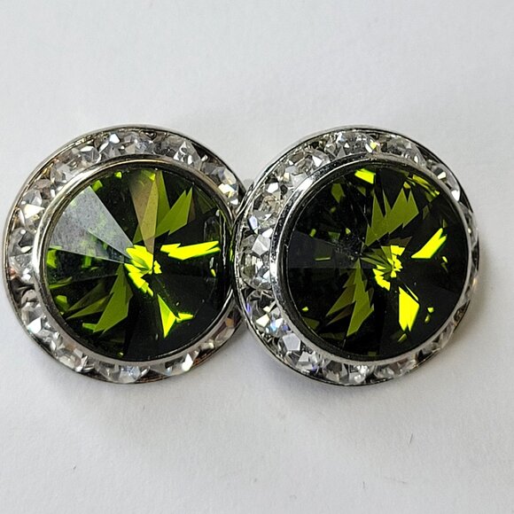 Green Clip On Earrings, 22mm Green ClipOns - Picture 1 of 3